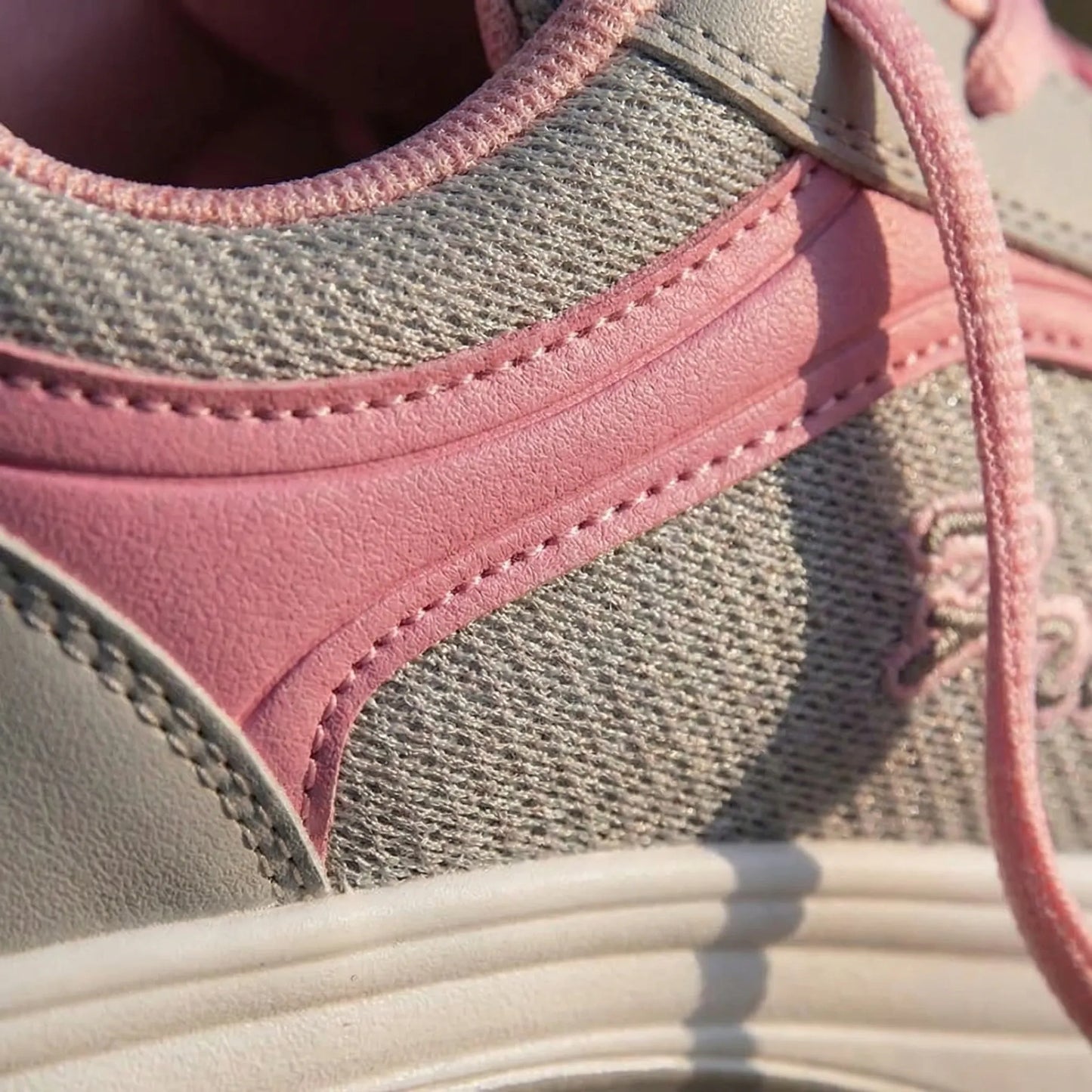 Women's Platform Lace-Up Sneakers Leather Chunky Sole Tennis Shoes